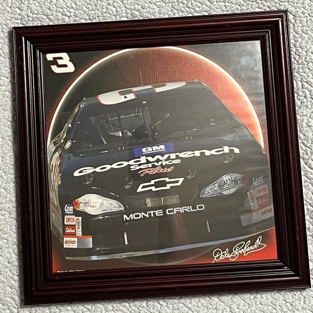 Goodwrench Racing Memorabilia Set - Picture 9 of 16